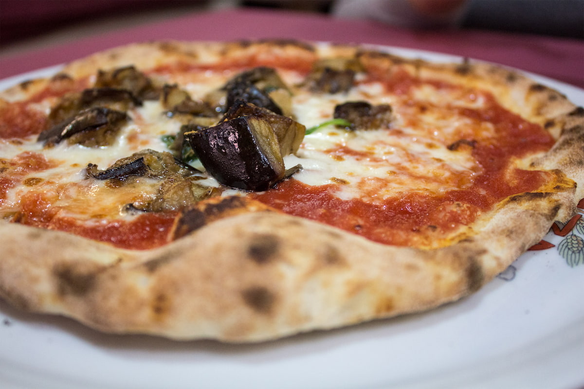 Pizza napolitana en Piccola Napoli Madrid