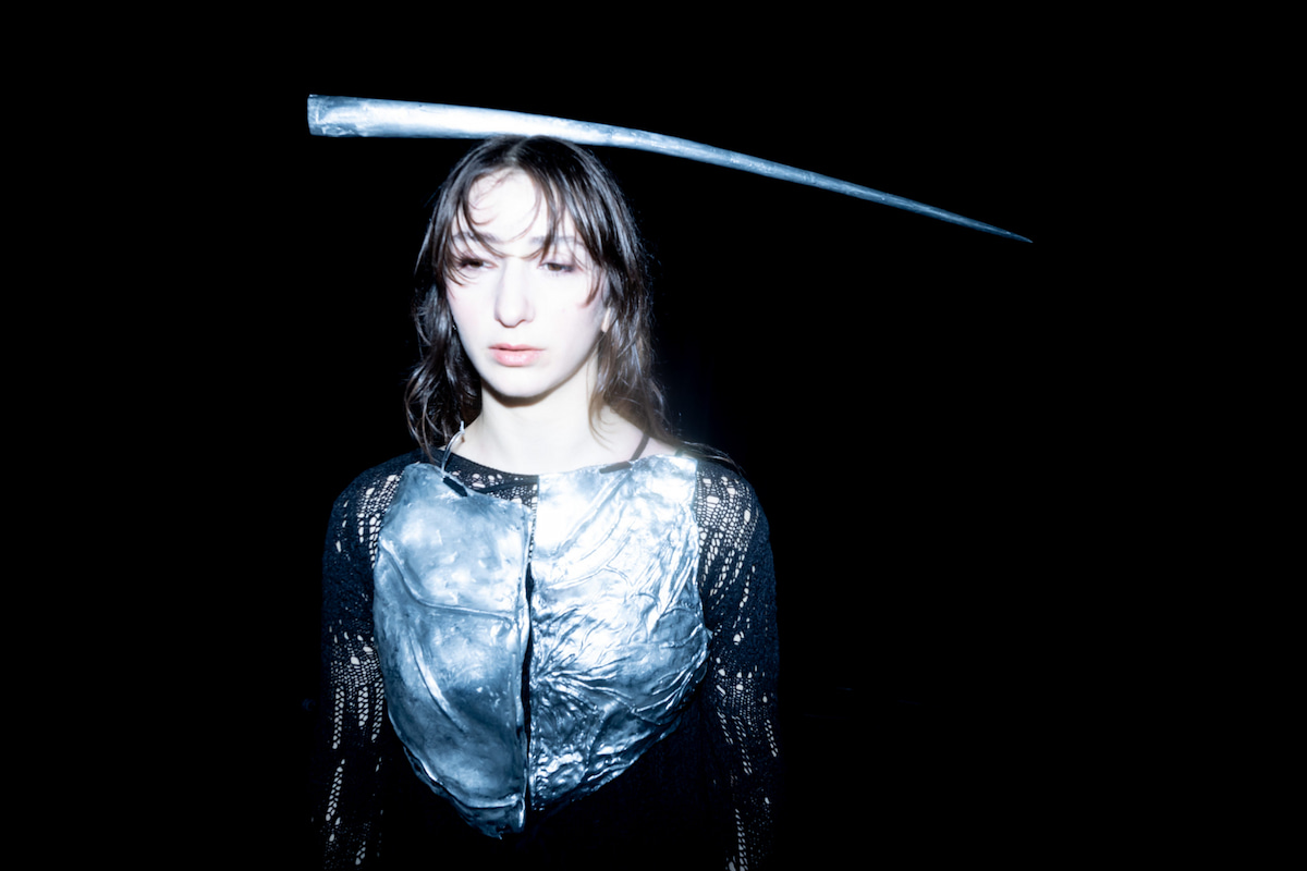 NEAR MISSES, foto de Pinelopi Geraimou